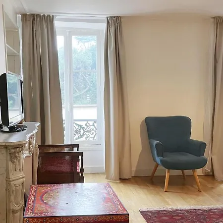Large 5p In 5 Cuvier Apartment *
